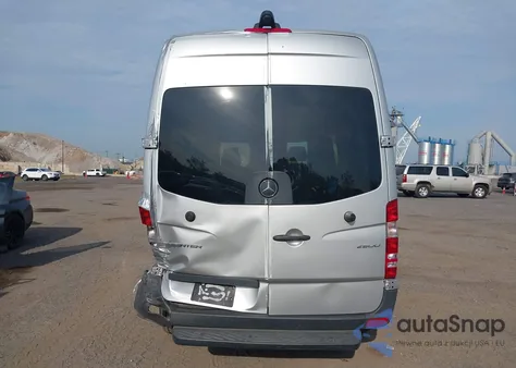 2018 Mercedes-Benz Sprinter 2500 z USA, uszkodzony, nr VIN WD4PE7CD6JP589853